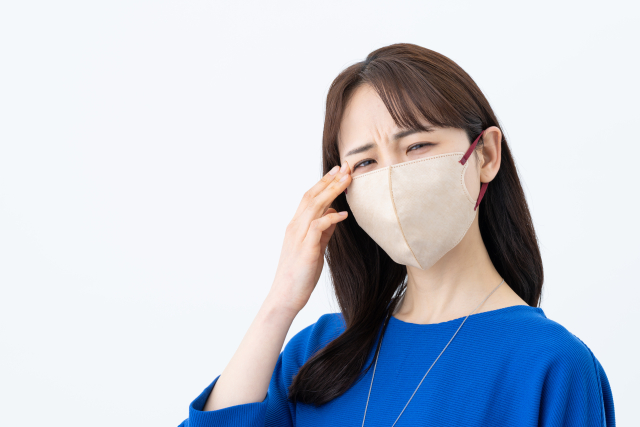 【理事長ブログ】花粉症の方にはICL手術がおすすめ!他の矯正方法との比較や注意点