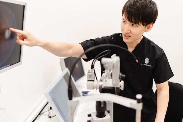 【理事長ブログ】ICL手術は生命保険の手術給付金の対象になる？手術費用の相場もご紹介